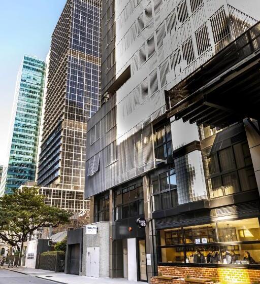 Brady Hotels Jones Lane