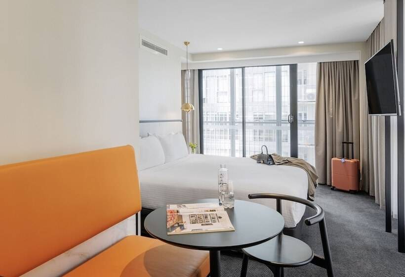 Brady Hotels Jones Lane