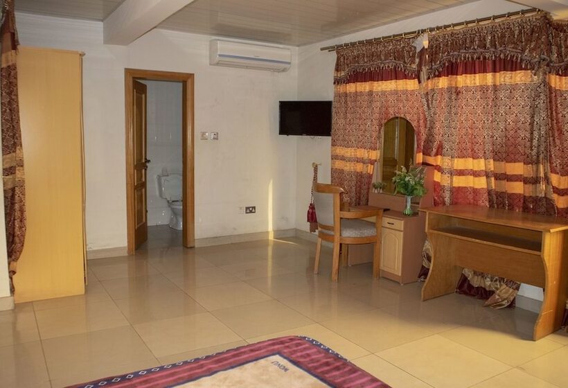 هتل Crown Liberty