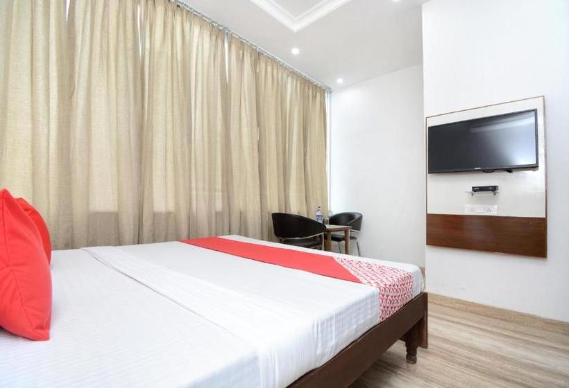 Flagship Hotel Mm Crown