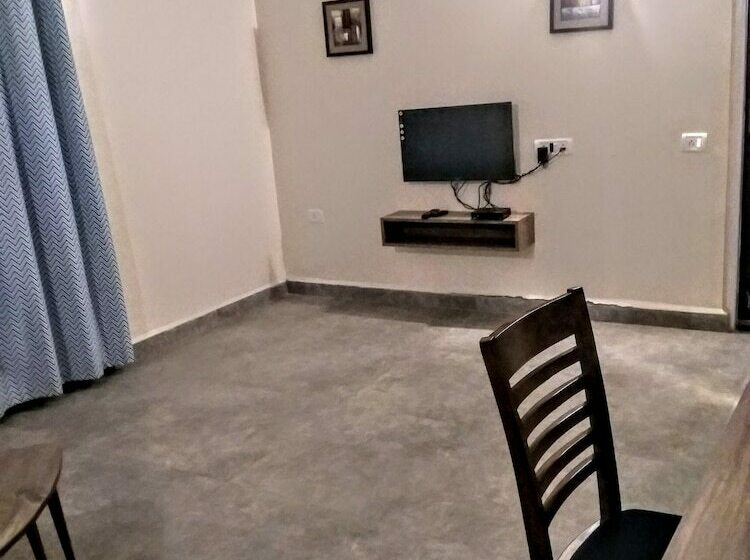 בית מלון כפרי Karon Premium