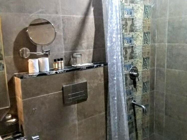 בית מלון כפרי Karon Premium