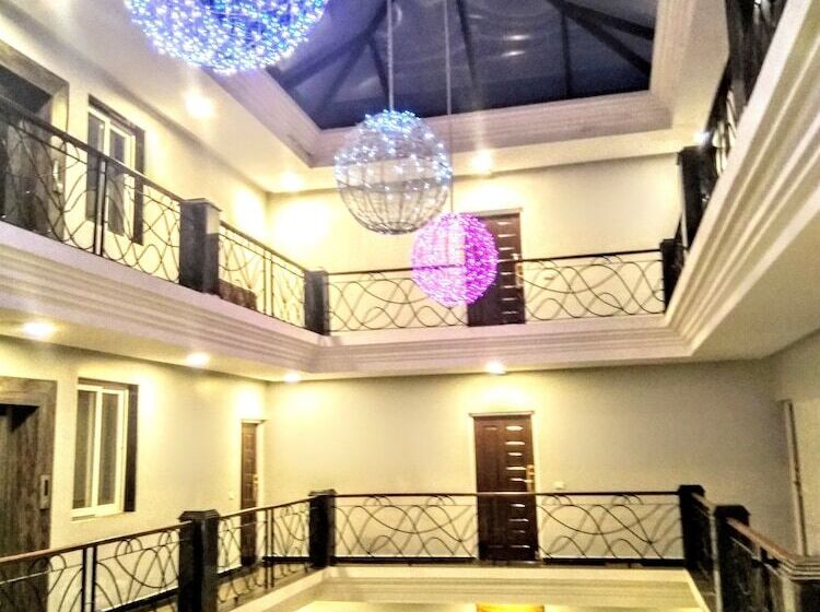 בית מלון כפרי Karon Premium