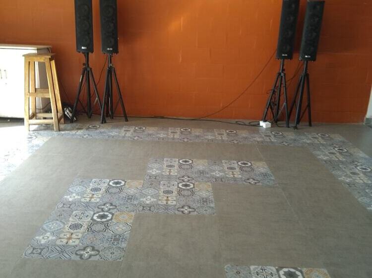 בית מלון כפרי Karon Premium