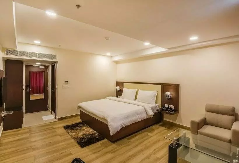 ホテル Karunya Residency