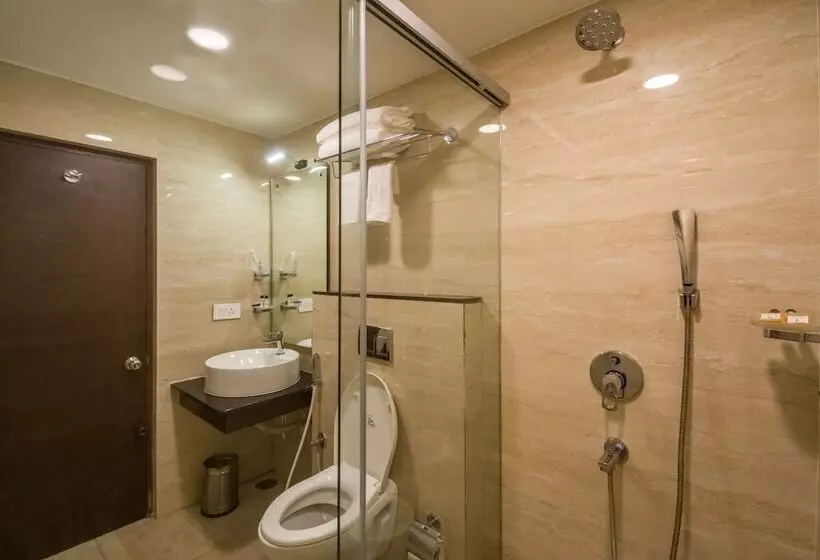 ホテル Karunya Residency