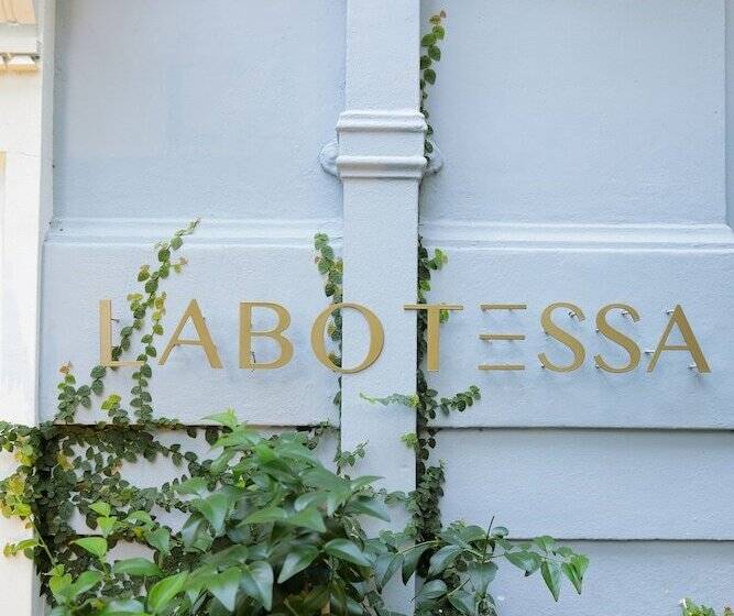 酒店 Labotessa Luxury Boutique