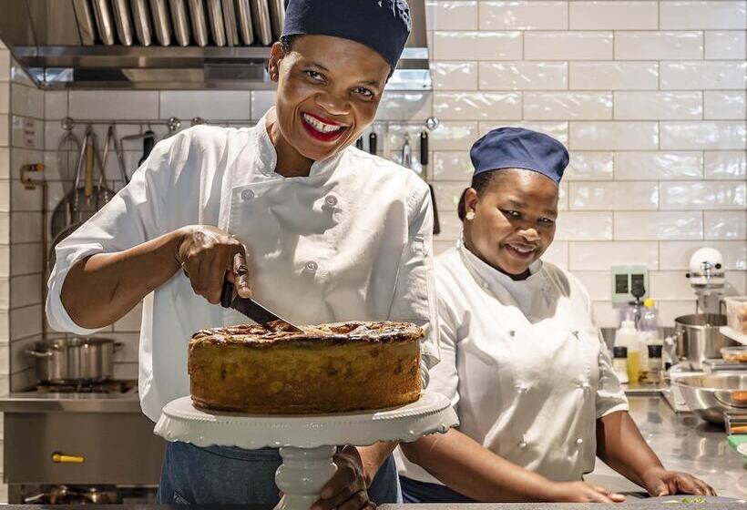 酒店 Labotessa Luxury Boutique