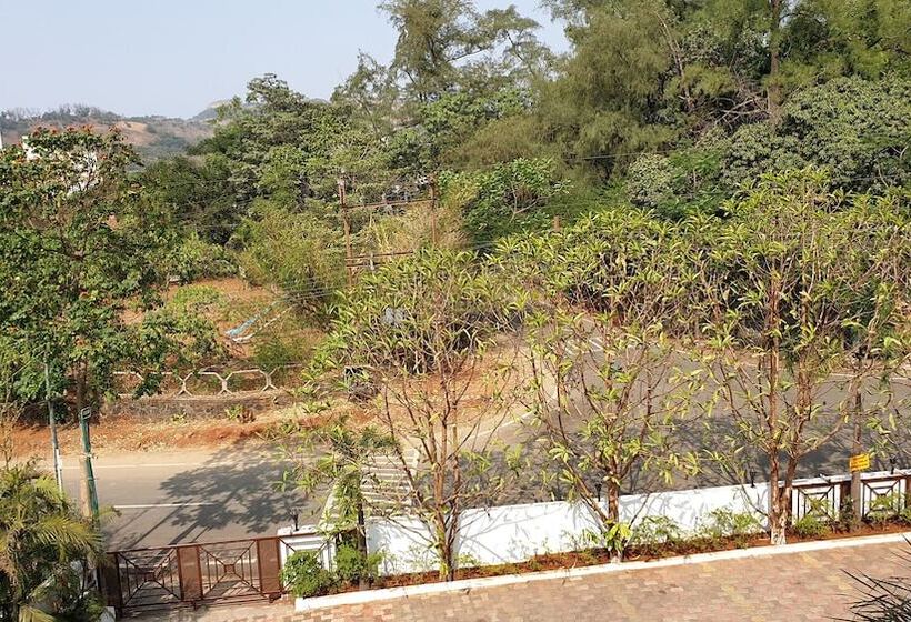 Resort Silver Hills Lonavala