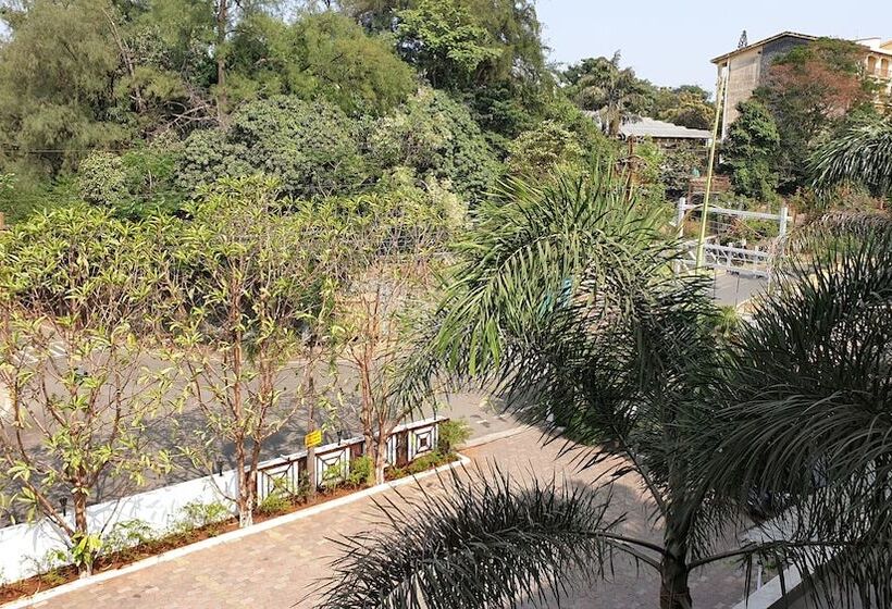 Resort Silver Hills Lonavala