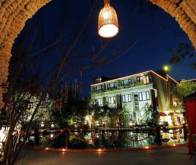 The Earth House Resort