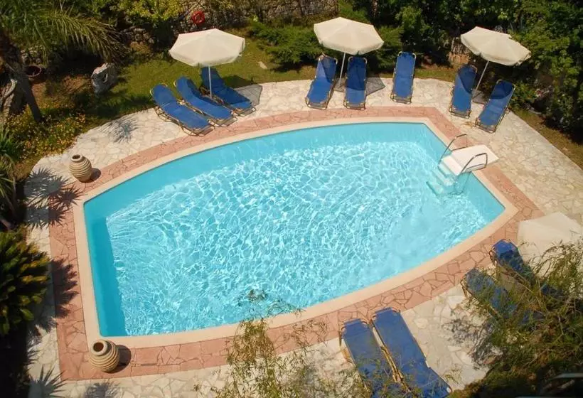 Christoforos Apartments