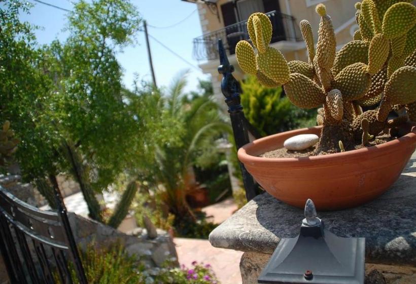 Christoforos Apartments