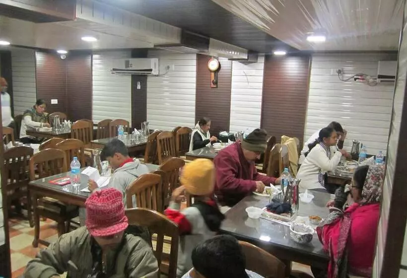 Hotel Akbar Sonamarg