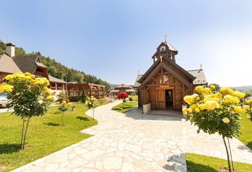 هتل Etno Naselje Vrdnička Kula