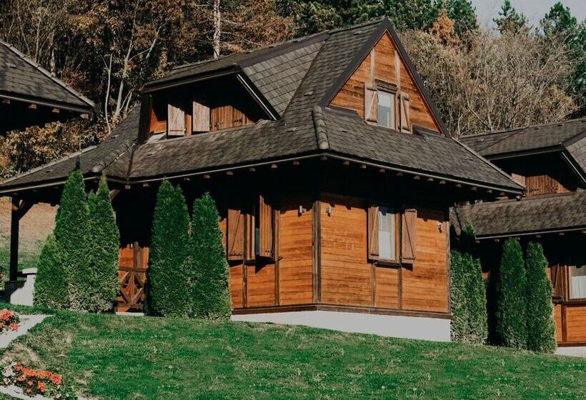 هتل Etno Naselje Vrdnička Kula