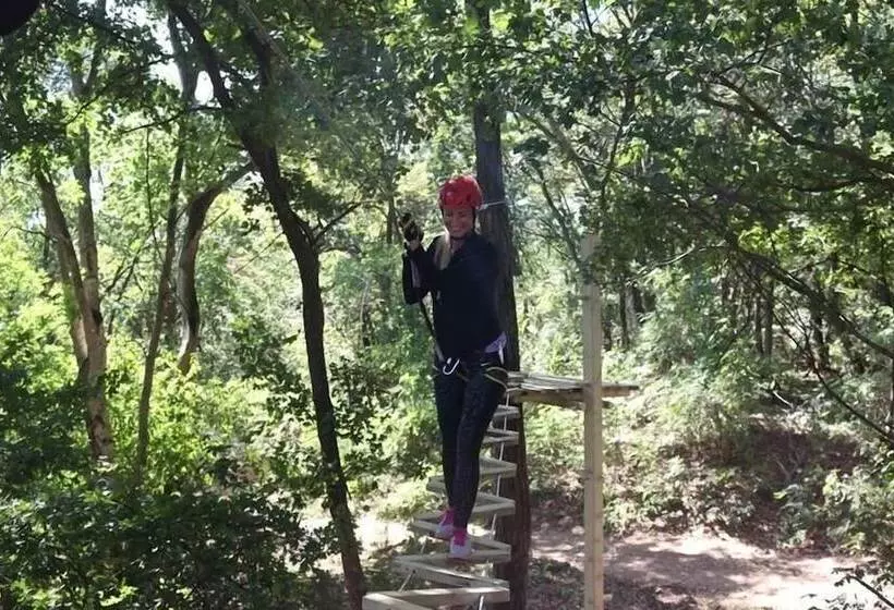 هتل Etno Naselje Vrdnička Kula