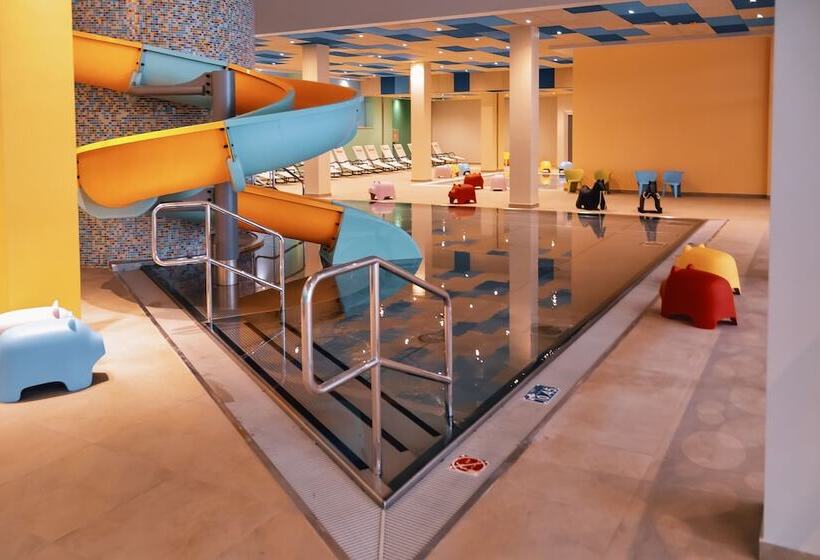 هتل Etno Naselje Vrdnička Kula