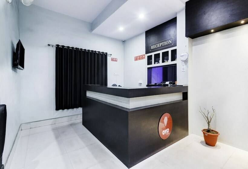 Hotelli Navneet Residency By Oyo Rooms