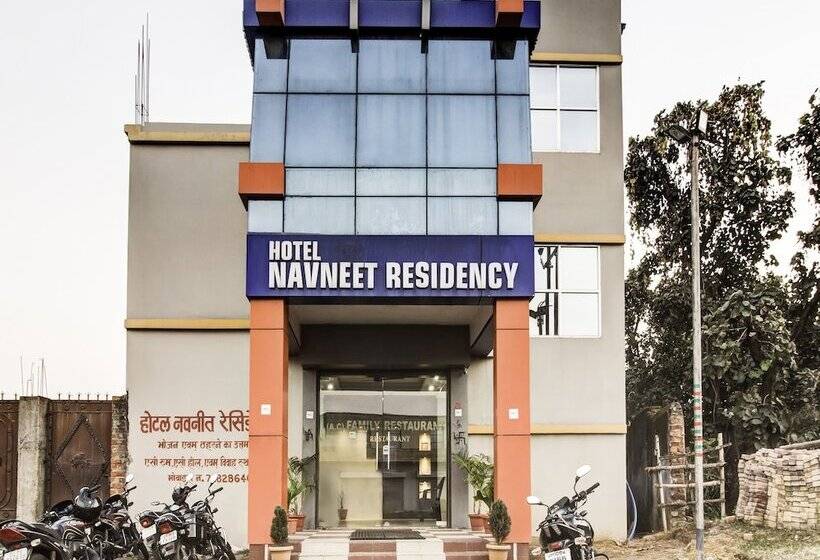 Hotelli Navneet Residency By Oyo Rooms