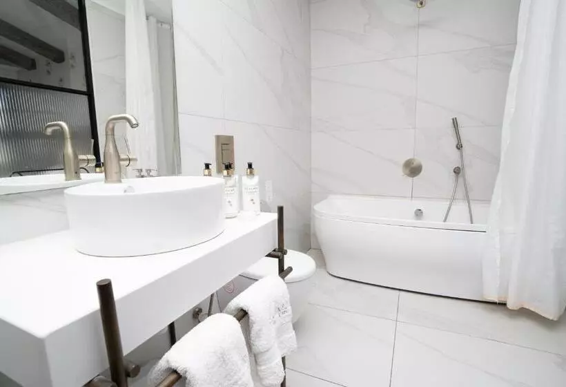 Zamarin Hotel & Spa
