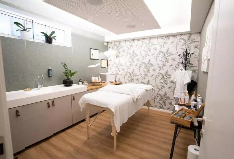 Zamarin Hotel & Spa