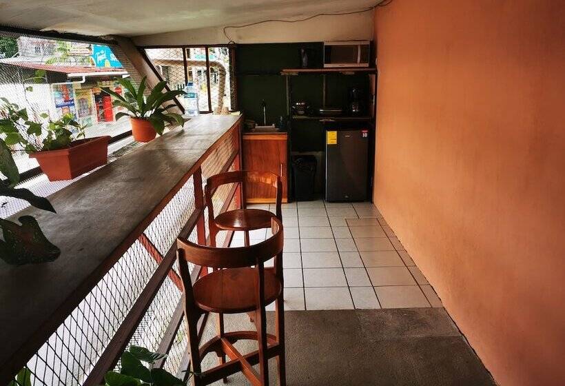 فندق صغير Hospedaje Doña Ana