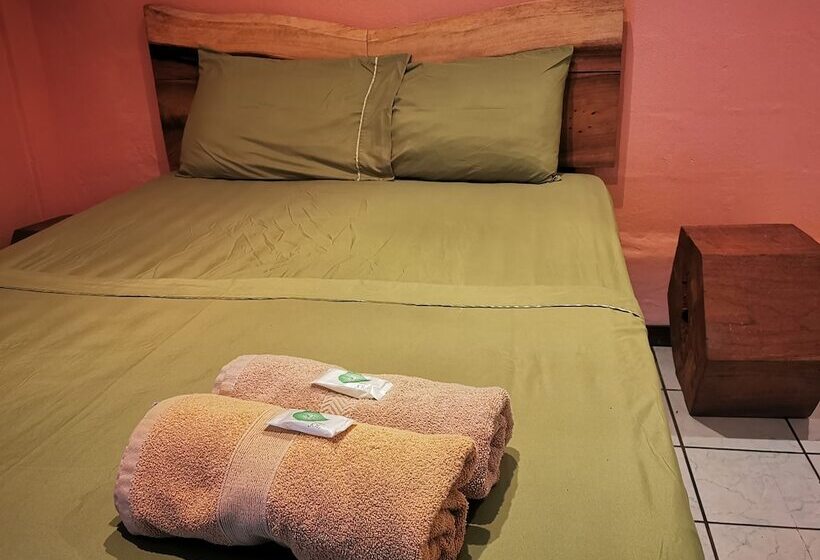 فندق صغير Hospedaje Doña Ana