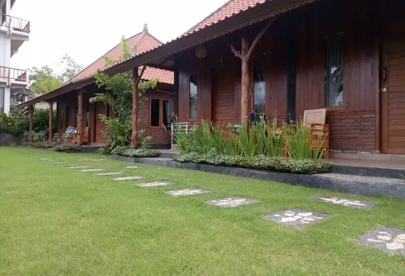 Aamiaismajoitus (B&B) Emir Surfcamp