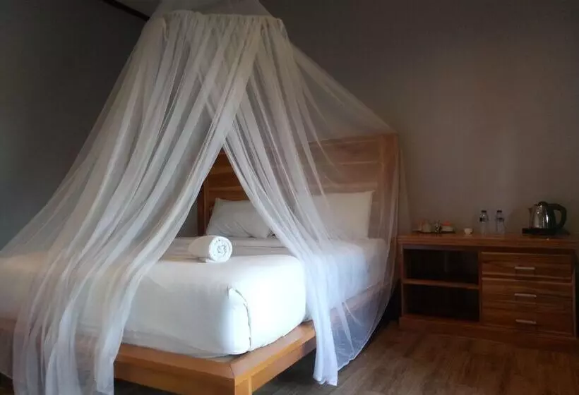 Aamiaismajoitus (B&B) Emir Surfcamp