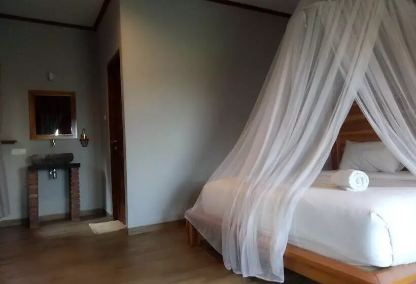 Aamiaismajoitus (B&B) Emir Surfcamp