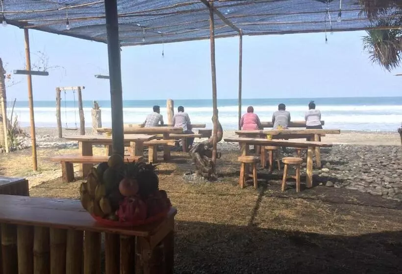 Aamiaismajoitus (B&B) Emir Surfcamp