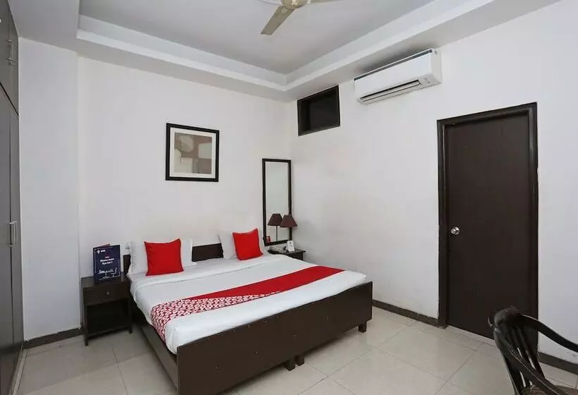 Fabhotel F9 H Block Sector 51