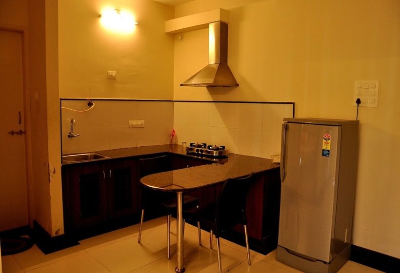 酒店 7th Heaven By Oyo Rooms