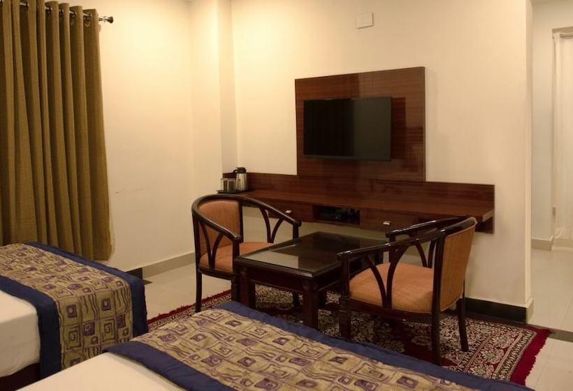 فندق Golden Pearl Inn, Tirupati