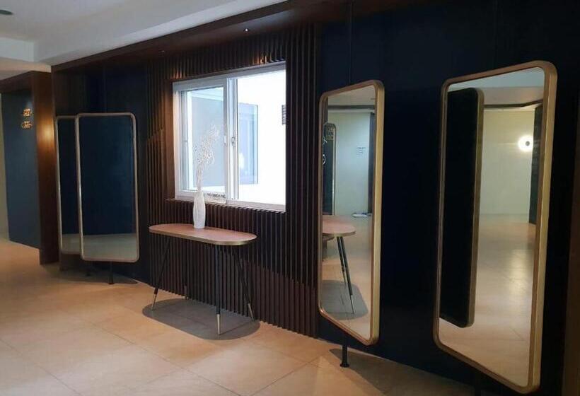 בית מלון כפרי Loc Residence Inn