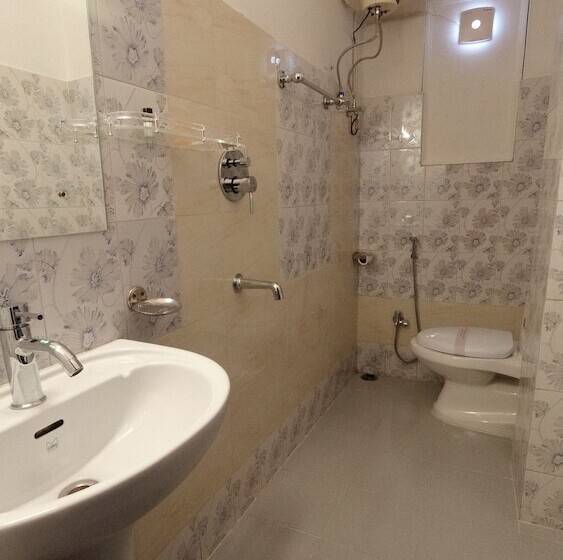 בית מלון כפרי Mash Flora Fountain