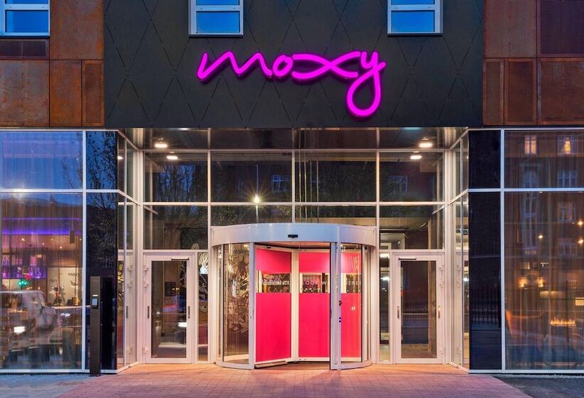Отель Moxy Copenhagen Sydhavnen