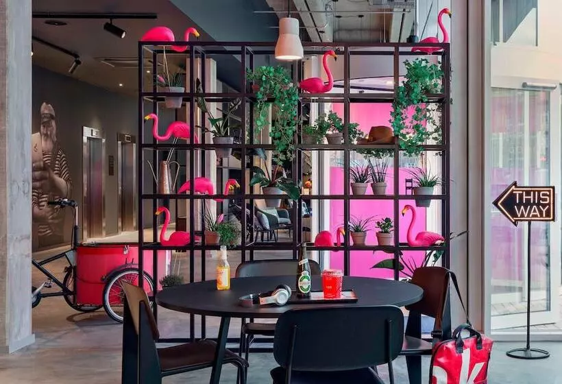 ホテル Moxy Copenhagen Sydhavnen