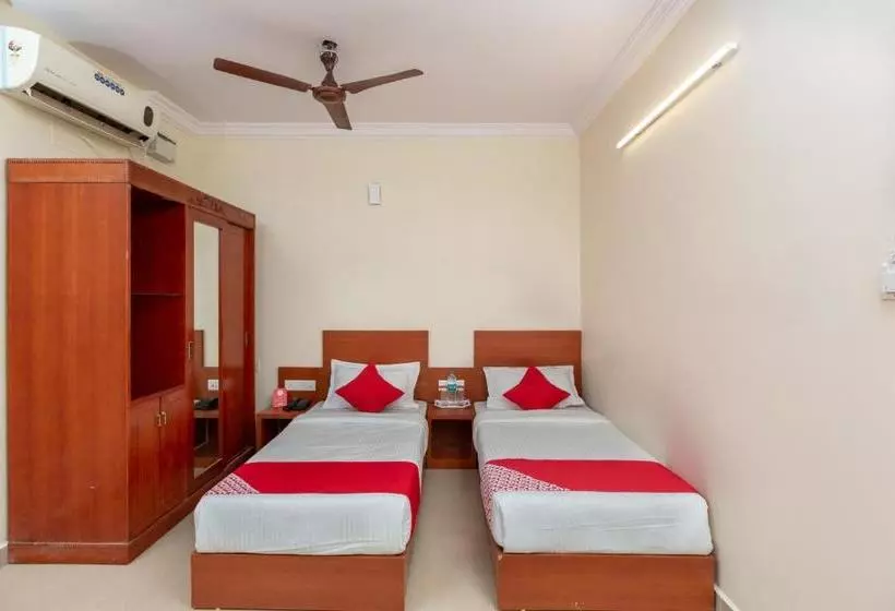 Hotelli Oyo 23518 Moon Bay