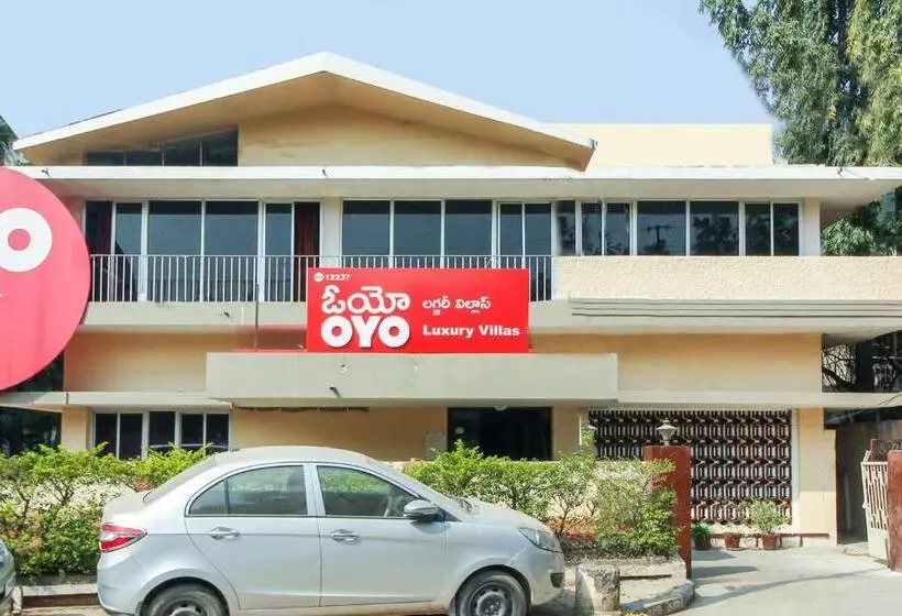 ホテル O Luxury Villas Near Begumpet Airport