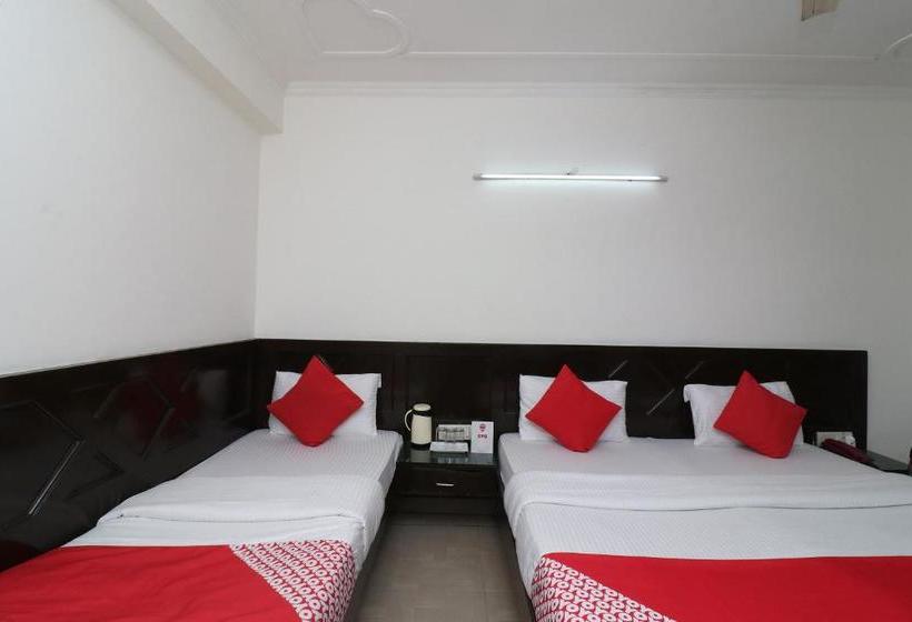 בית מלון כפרי Sahib By Oyo