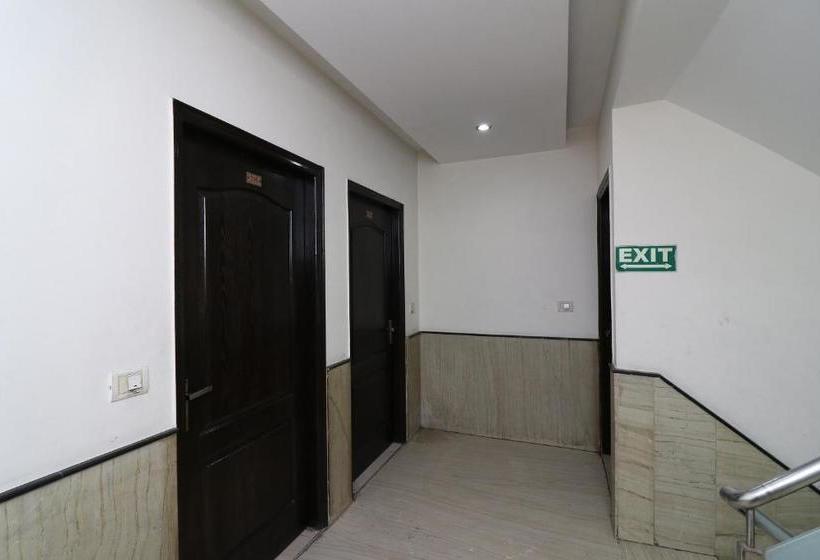 בית מלון כפרי Sahib By Oyo