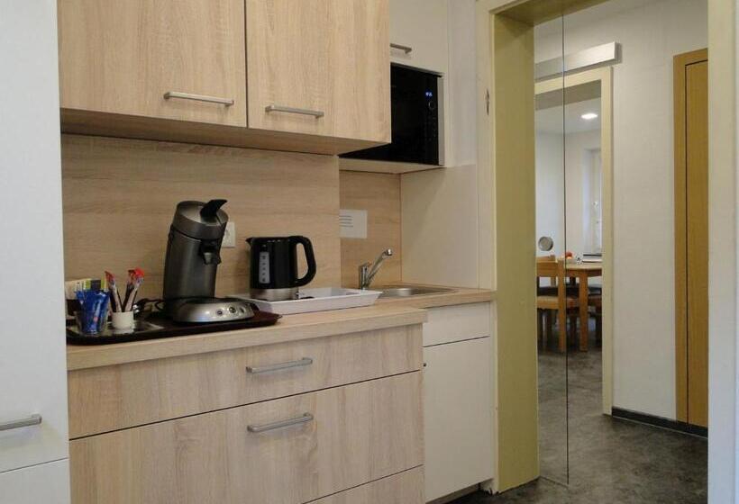 פנסיון Haus St. Josef