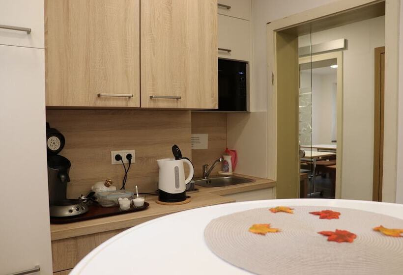 פנסיון Haus St. Josef