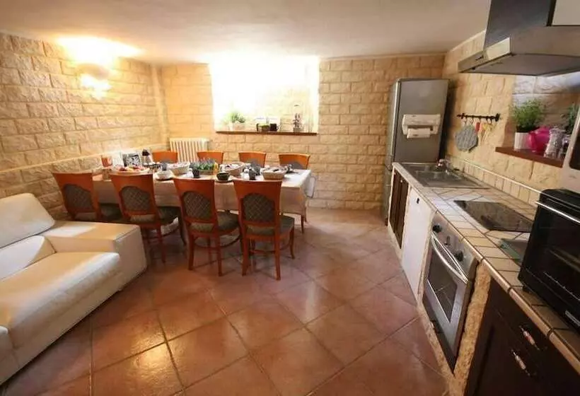 7 Archi Bed & Breakfast