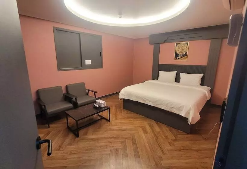 Cc Motel