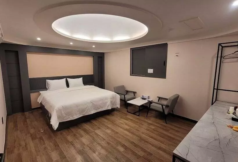 Cc Motel