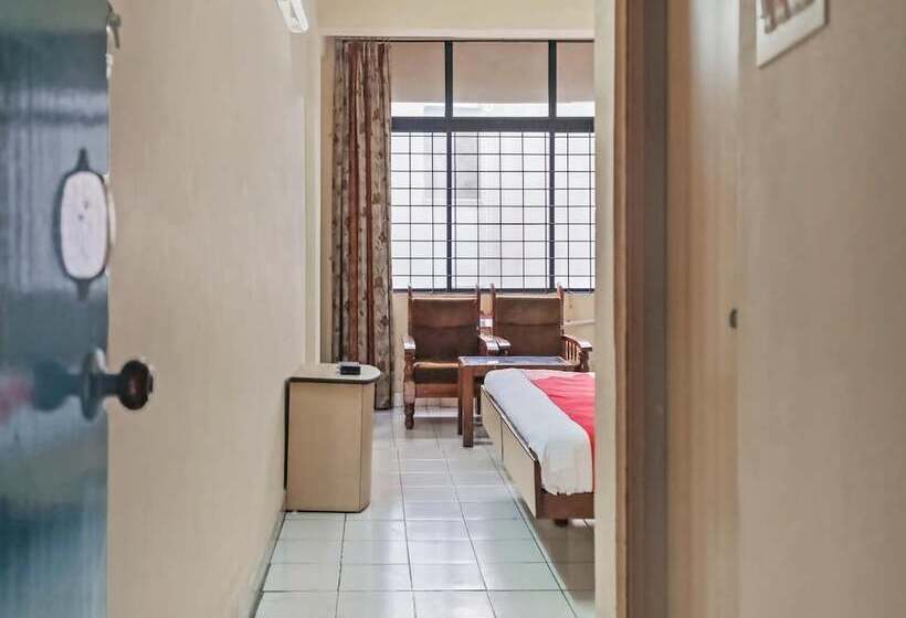 בית מלון כפרי Hindustan By Oyo Rooms