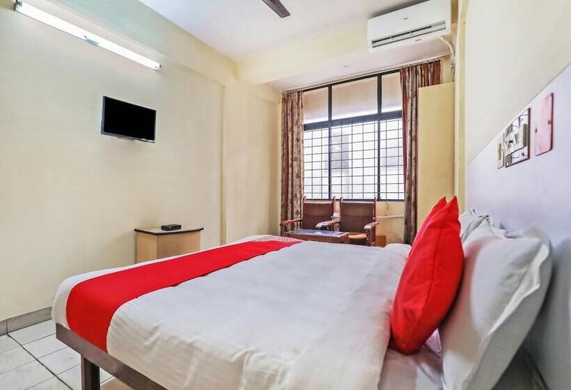 בית מלון כפרי Hindustan By Oyo Rooms